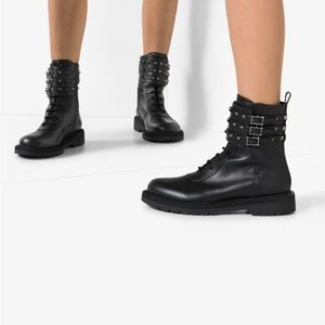 New in box Valentino Garavani Rockstud Short Boot Size 8 1/2 (8.5) Black